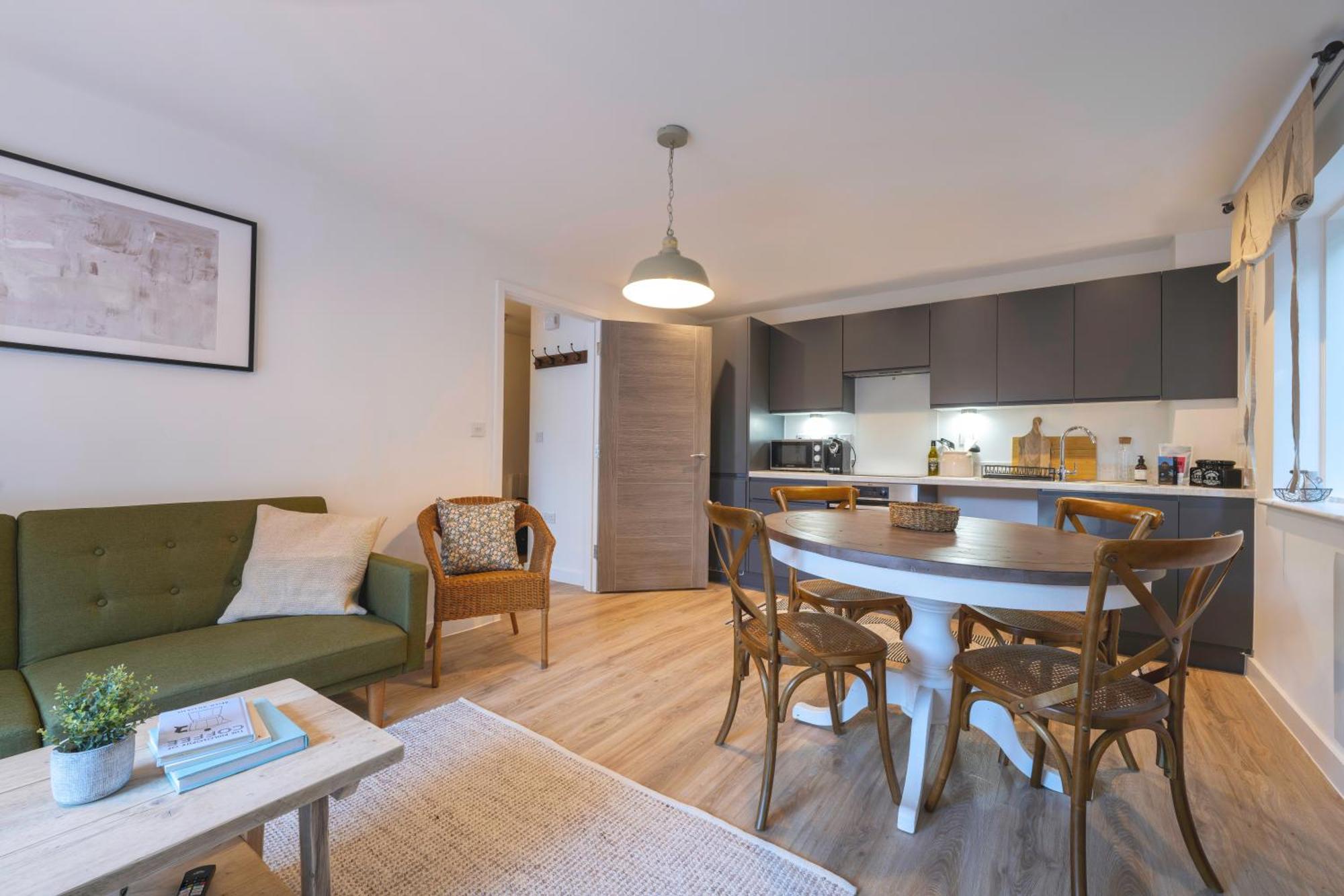 Tranquil Retreats In The Scenic Cotswolds Apartment Страуд Екстериор снимка